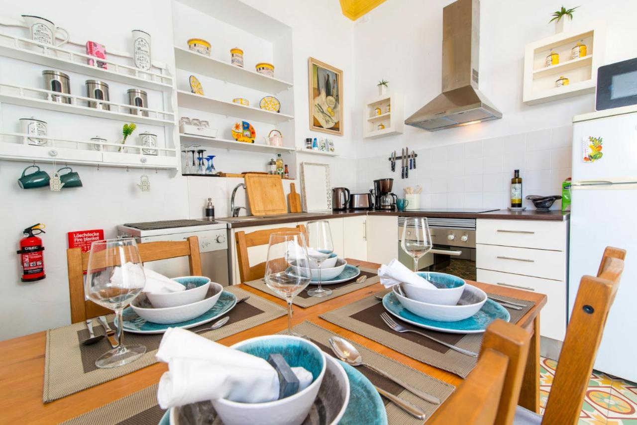 Charming Town House Just 500M From The Marina And Its Well Known Typical Market Villa Olhão Esterno foto